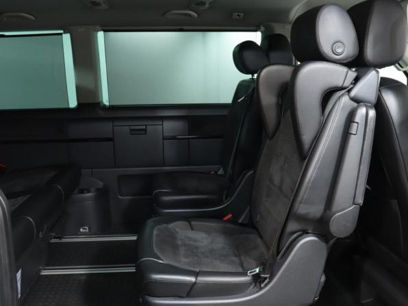 Volkswagen Multivan T6 с пробегом 2019 года, цена 4 499 000 рублей, 160000 км, минивэн, Автокод Объявления