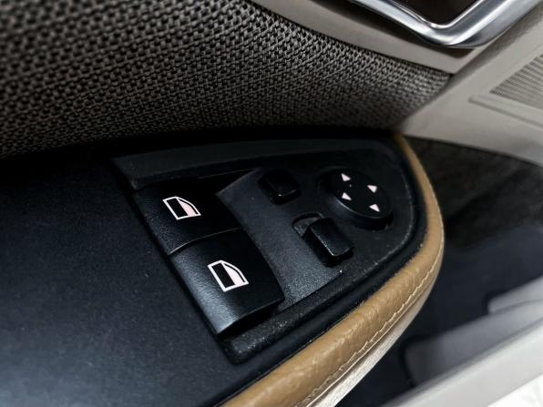 BMW i3 I (I01) с пробегом 2015 года, цена 1 599 990 рублей, 114916 км, хэтчбек, Автокод Объявления