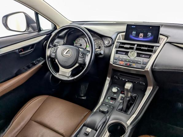 Lexus NX I с пробегом 2016 года, цена 2 590 000 рублей, 188260 км, внедорожник, Автокод Объявления