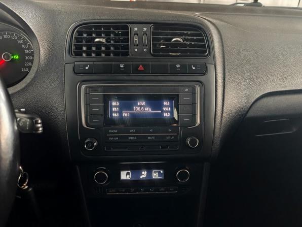 Volkswagen Polo V Рестайлинг с пробегом 2016 года, цена 970 000 рублей, 180700 км, седан, Автокод Объявления