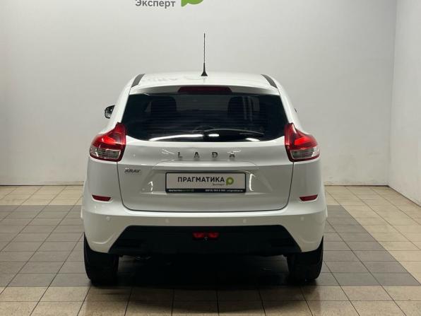 Lada (ВАЗ) XRAY I с пробегом 2017 года, цена 699 000 рублей, 130755 км, хэтчбек, Автокод Объявления