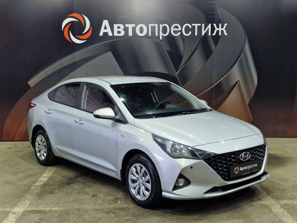 Hyundai Solaris II Рестайлинг с пробегом 2021 года, цена 1 555 000 рублей, 73860 км, седан, Автокод Объявления