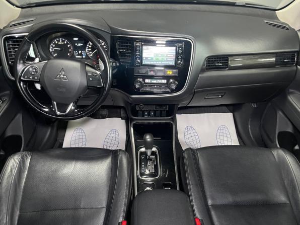 Mitsubishi Outlander III Рестайлинг 2 с пробегом 2017 года, цена 2 250 000 рублей, 148130 км, внедорожник, Автокод Объявления