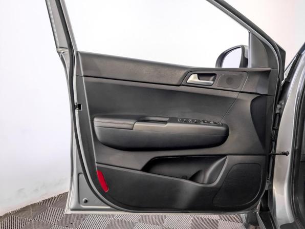 Kia Sportage IV Рестайлинг с пробегом 2022 года, цена 2 800 000 рублей, 43241 км, внедорожник, Автокод Объявления