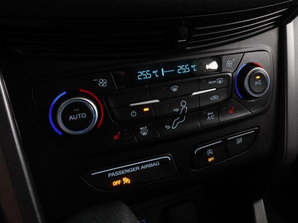 Ford Escape III Рестайлинг с пробегом 2018 года, цена 1 599 000 рублей, 111735 км, внедорожник, Автокод Объявления