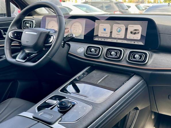 Jaecoo J8 с пробегом 2024 года, цена 3 400 000 рублей, 31638 км, внедорожник, Автокод Объявления