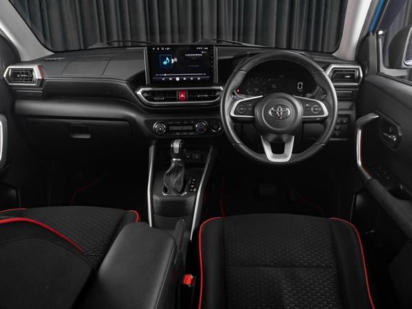 Toyota Raize I с пробегом 2021 года, цена 1 770 000 рублей, 106453 км, внедорожник, Автокод Объявления