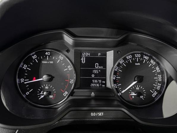 Skoda Octavia III (A7) с пробегом 2015 года, цена 952 000 рублей, 289114 км, лифтбек, Автокод Объявления