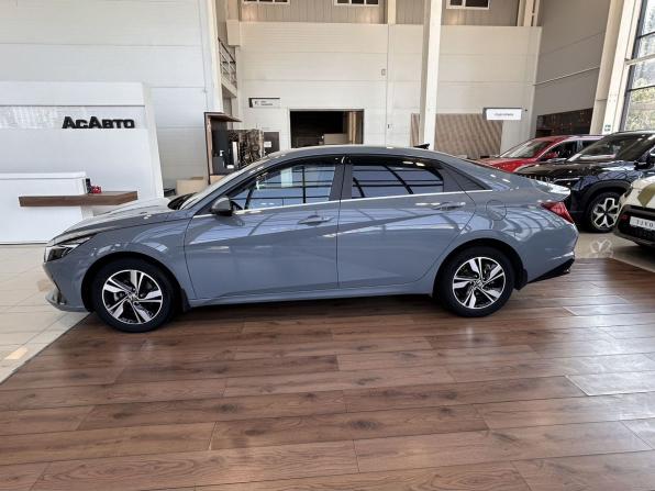 Hyundai Elantra VII (CN7) с пробегом 2022 года, цена 1 899 000 рублей, 71283 км, седан, Автокод Объявления