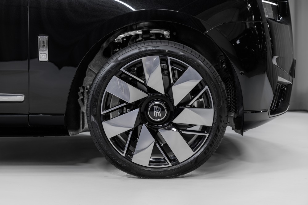 Rolls-Royce Cullinan I Рестайлинг Москва  - изображение 16