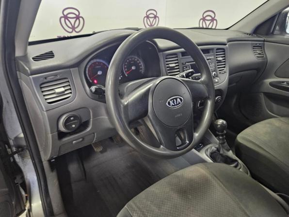Kia Rio II Рестайлинг с пробегом 2009 года, цена 397 000 рублей, 265458 км, седан, Автокод Объявления