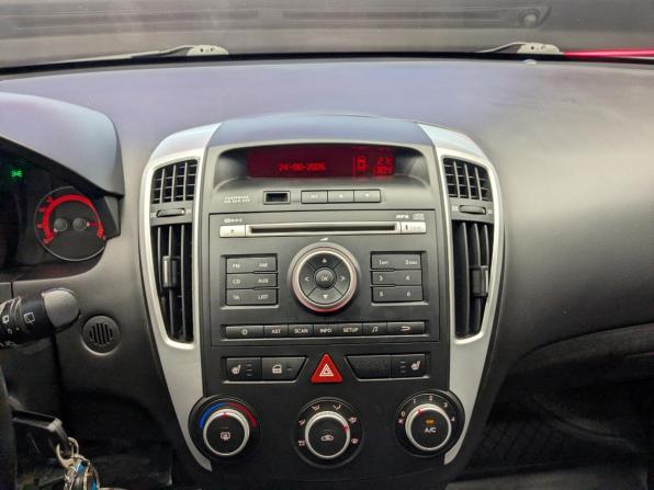 Kia Ceed I Рестайлинг с пробегом 2011 года, цена 1 000 000 рублей, 49664 км, универсал, Автокод Объявления