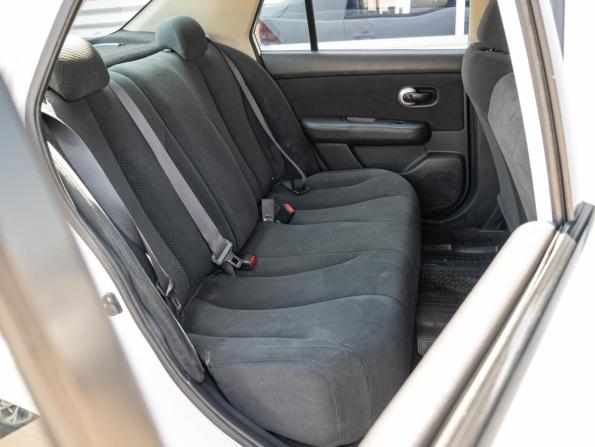 Nissan Tiida I Рестайлинг с пробегом 2013 года, цена 830 000 рублей, 137408 км, седан, Автокод Объявления