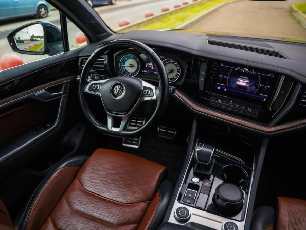 Volkswagen Touareg III с пробегом 2018 года, цена 4 300 000 рублей, 159998 км, внедорожник, Автокод Объявления