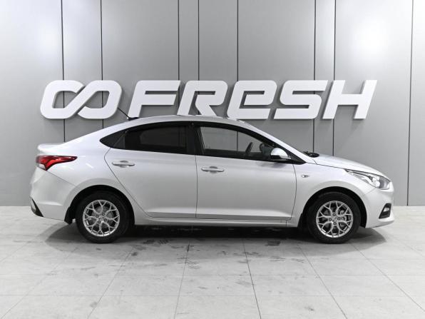 Hyundai Solaris II с пробегом 2019 года, цена 1 349 030 рублей, 171093 км, седан, Автокод Объявления