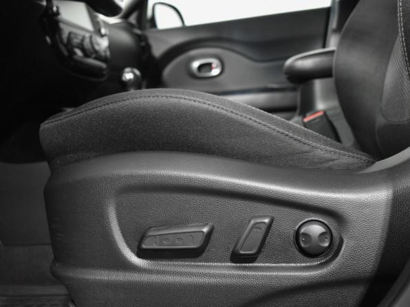 Kia Soul II Рестайлинг с пробегом 2017 года, цена 1 498 790 рублей, 95850 км, хэтчбек, Автокод Объявления
