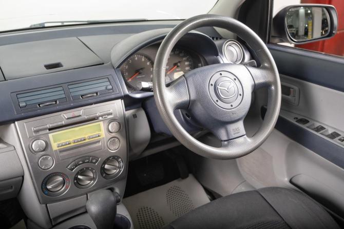 Mazda Demio II (DY) с пробегом 2004 года, цена 449 000 рублей, 198000 км, хэтчбек, Автокод Объявления