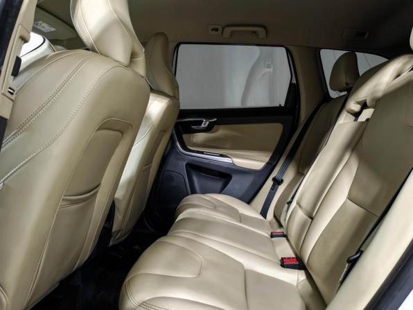 Volvo XC60 I Рестайлинг с пробегом 2015 года, цена 1 697 860 рублей, 259626 км, внедорожник, Автокод Объявления
