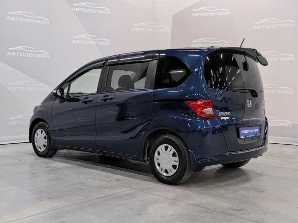 Honda Freed I с пробегом 2010 года, цена 1 160 000 рублей, 120000 км, компактвэн, Автокод Объявления