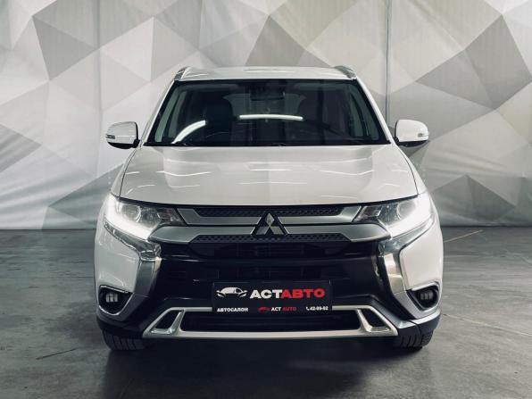 Mitsubishi Outlander III Рестайлинг 3 с пробегом 2019 года, цена 2 150 000 рублей, 225424 км, внедорожник, Автокод Объявления