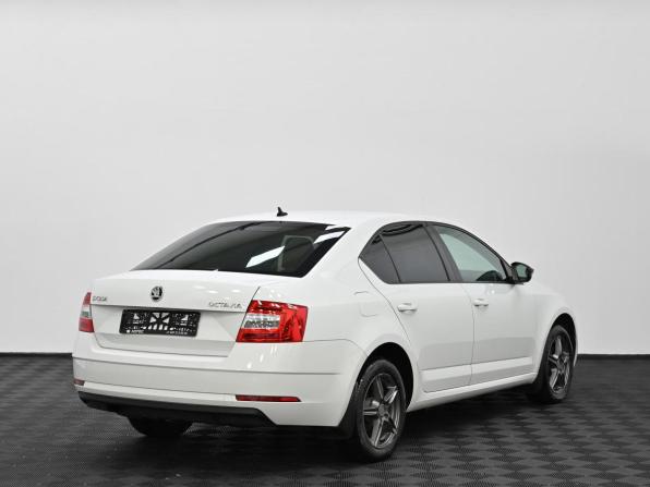 Skoda Octavia III (A7) Рестайлинг с пробегом 2017 года, цена 1 449 000 рублей, 113000 км, лифтбек, Автокод Объявления