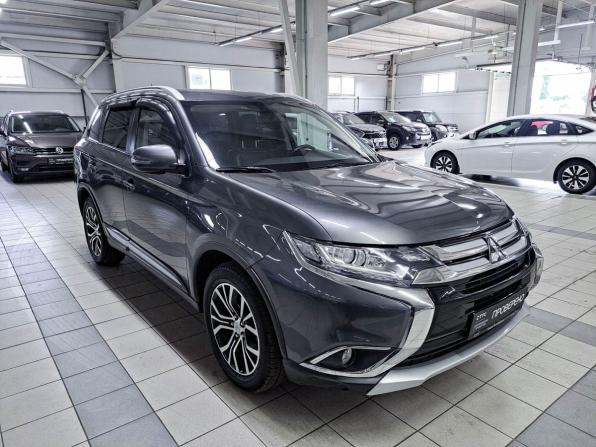 Mitsubishi Outlander III Рестайлинг 2 с пробегом 2015 года, цена 1 950 000 рублей, 141130 км, внедорожник, Автокод Объявления