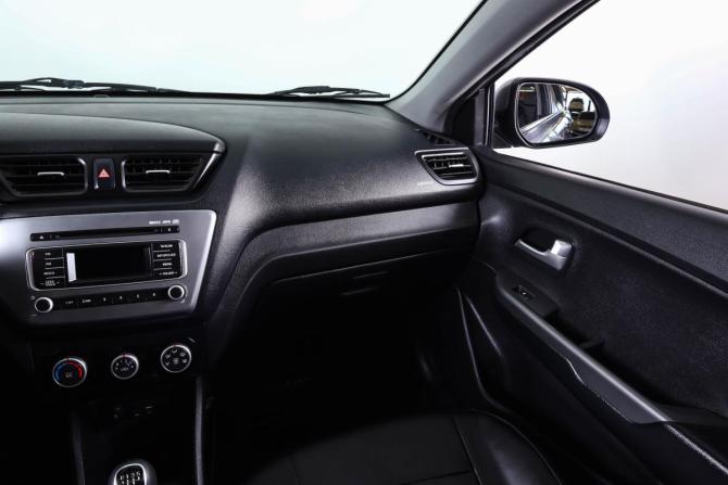 Kia Rio III Рестайлинг с пробегом 2016 года, цена 999 000 рублей, 119590 км, хэтчбек, Автокод Объявления
