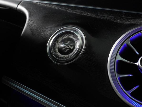 Mercedes-Benz E-Класс V (W213 S213 C238) с пробегом 2016 года, цена 2 350 000 рублей, 219329 км, седан, Автокод Объявления