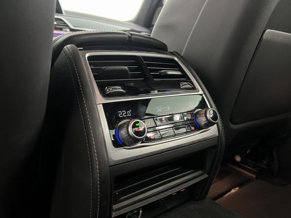 BMW 7 серии VI (G11/G12) Рестайлинг с пробегом 2022 года, цена 7 400 000 рублей, 52972 км, седан, Автокод Объявления