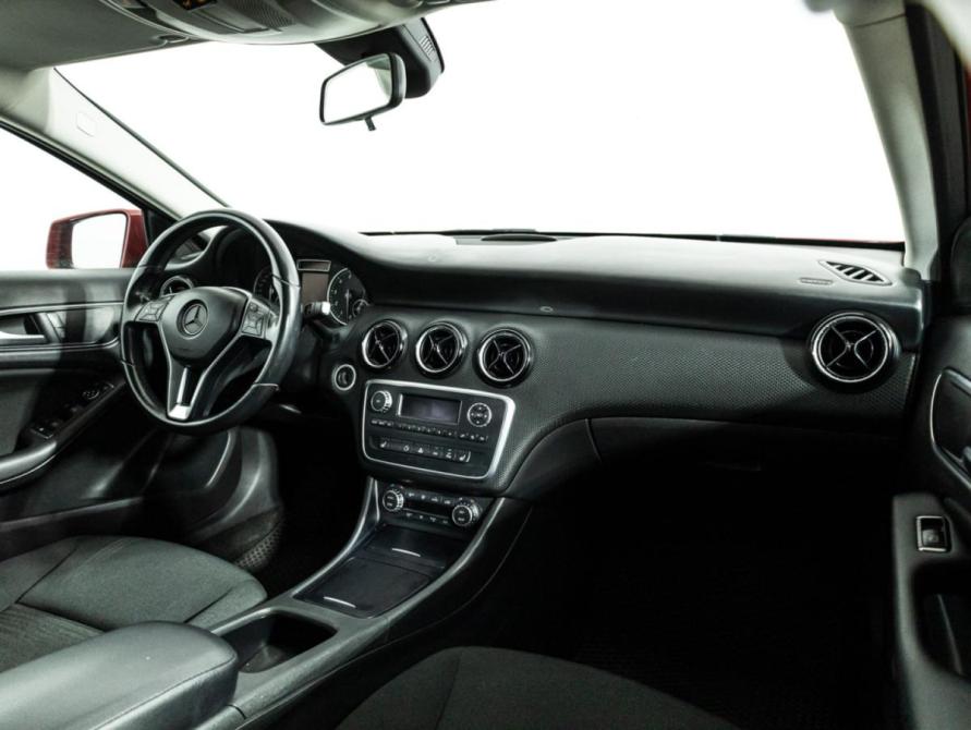 Mercedes-Benz A-Класс III (W176) Санкт-Петербург  - изображение 9