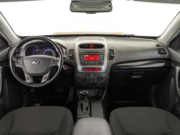 Kia Sorento II Рестайлинг с пробегом 2018 года, цена 1 790 000 рублей, 208000 км, внедорожник, Автокод Объявления