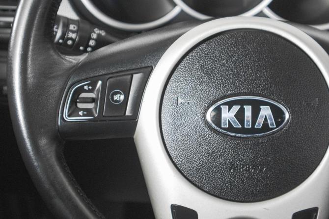 Kia Venga I с пробегом 2013 года, цена 969 000 рублей, 151000 км, компактвэн, Автокод Объявления