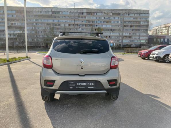 Renault Sandero II с пробегом 2017 года, цена 870 000 рублей, 113476 км, хэтчбек, Автокод Объявления