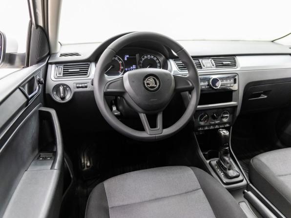 Skoda Rapid I Рестайлинг с пробегом 2017 года, цена 1 188 000 рублей, 92188 км, лифтбек, Автокод Объявления