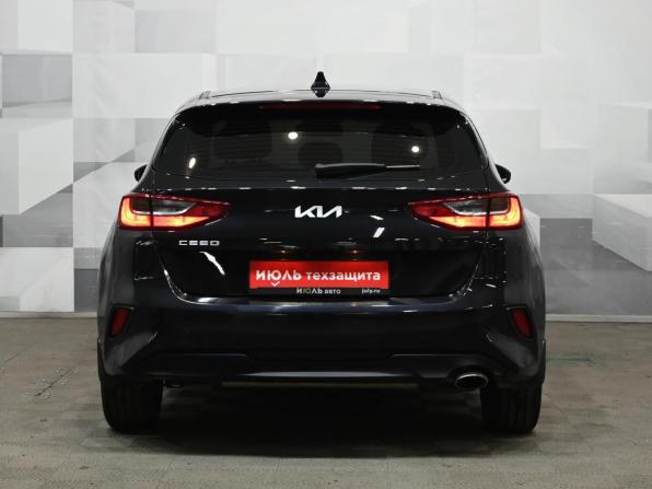 Kia Ceed III Рестайлинг с пробегом 2022 года, цена 2 450 000 рублей, 56577 км, хэтчбек, Автокод Объявления