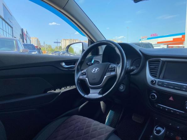 Hyundai Solaris II с пробегом 2017 года, цена 1 250 000 рублей, 168457 км, седан, Автокод Объявления