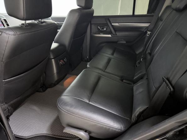 Mitsubishi Pajero IV Рестайлинг 2 с пробегом 2014 года, цена 2 099 000 рублей, 238439 км, внедорожник, Автокод Объявления