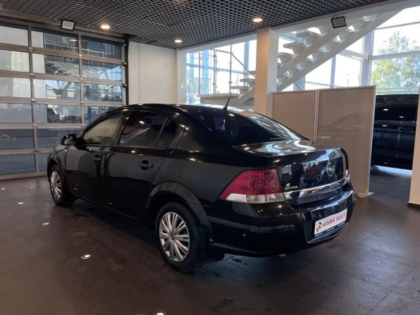Opel Astra H Рестайлинг с пробегом 2012 года, цена 510 000 рублей, 243716 км, седан, Автокод Объявления