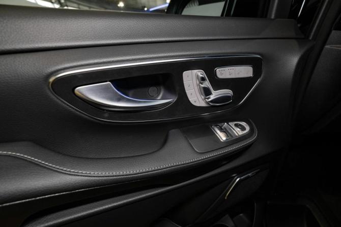 Новый Mercedes-Benz V-Класс III (W447) Рестайлинг 2 2026 года, цена 15 240 000 рублей, минивэн, Автокод Объявления