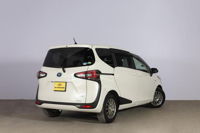 Toyota Sienta II Рестайлинг с пробегом 2020 года, цена 1 899 000 рублей, 74000 км, компактвэн, Автокод Объявления