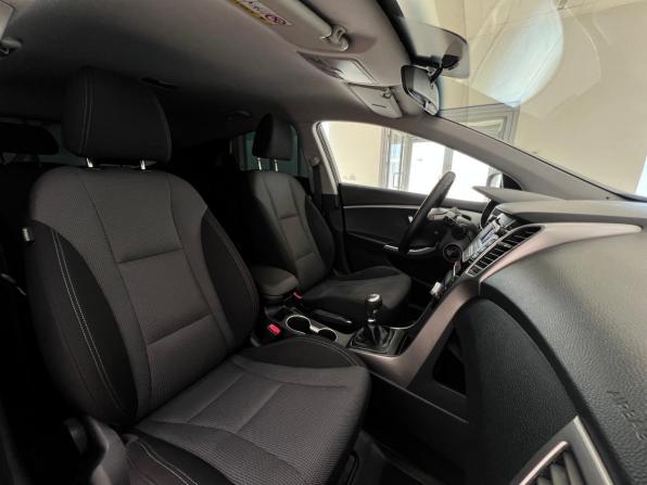 Hyundai i30 II с пробегом 2014 года, цена 979 000 рублей, 165447 км, хэтчбек, Автокод Объявления