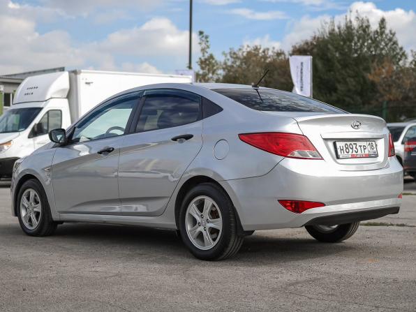 Hyundai Solaris I Рестайлинг с пробегом 2015 года, цена 1 169 000 рублей, 137260 км, седан, Автокод Объявления