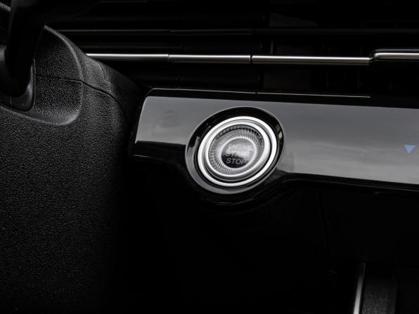 Omoda C5 I с пробегом 2023 года, цена 1 840 000 рублей, 6047 км, внедорожник, Автокод Объявления
