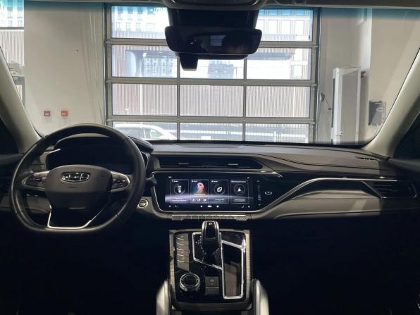 Geely Atlas Pro с пробегом 2022 года, цена 2 150 000 рублей, 66167 км, внедорожник, Автокод Объявления