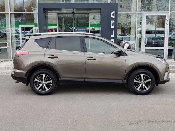 Toyota RAV4 IV (XA40) Рестайлинг с пробегом 2016 года, цена 2 399 000 рублей, 253447 км, внедорожник, Автокод Объявления