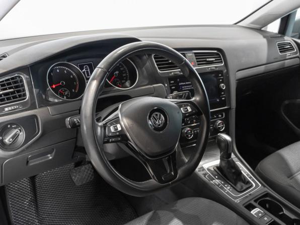Volkswagen Golf VII Рестайлинг с пробегом 2020 года, цена 1 950 000 рублей, 71200 км, универсал, Автокод Объявления
