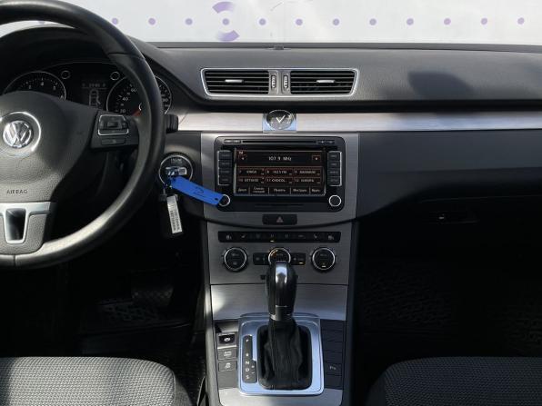 Volkswagen Passat B7 с пробегом 2012 года, цена 1 240 000 рублей, 176113 км, седан, Автокод Объявления