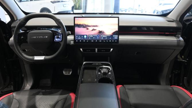 JETOUR DASHING I с пробегом 2024 года, цена 2 245 000 рублей, 2420 км, внедорожник, Автокод Объявления
