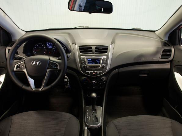 Hyundai Solaris I Рестайлинг с пробегом 2014 года, цена 895 000 рублей, 175047 км, хэтчбек, Автокод Объявления