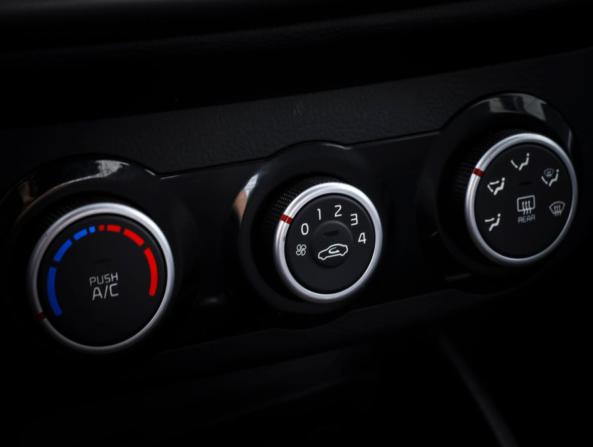 Kia Rio III Рестайлинг с пробегом 2017 года, цена 1 225 000 рублей, 68000 км, седан, Автокод Объявления